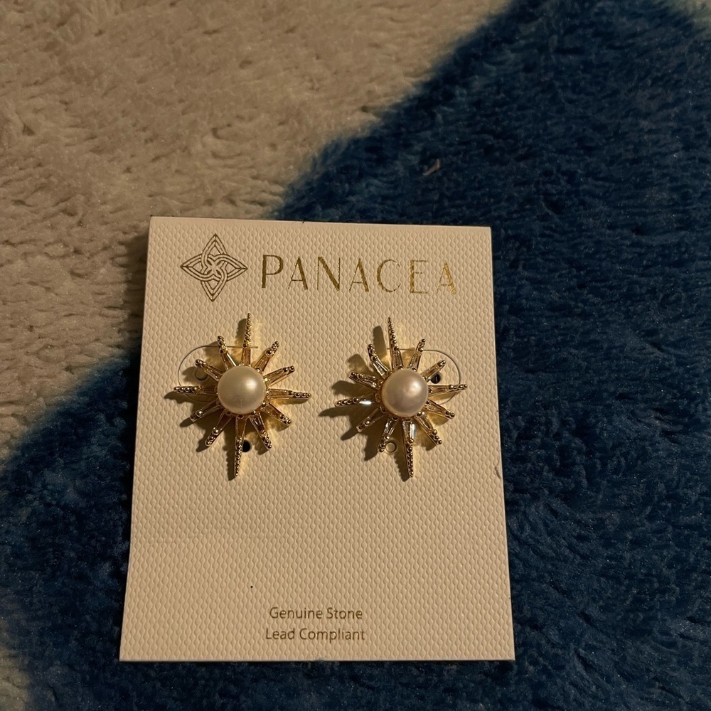 Panacea Cache Gold and Pearl Earrings